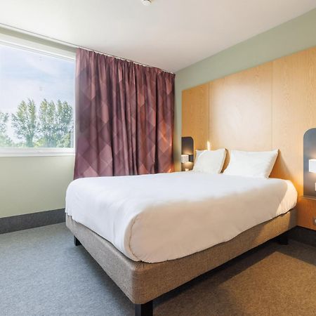 B&B Hotel Clermont-Ferrand Nord Riom Bagian luar foto