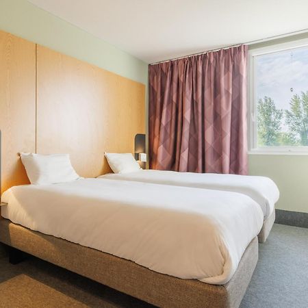 B&B Hotel Clermont-Ferrand Nord Riom Bagian luar foto