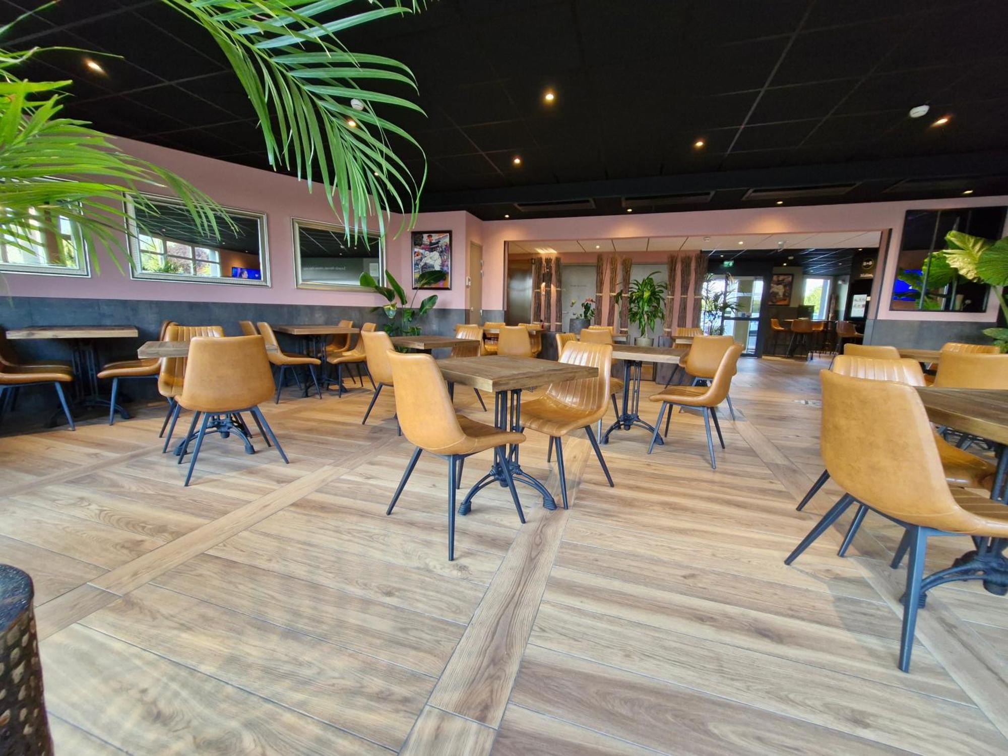 B&B Hotel Clermont-Ferrand Nord Riom Bagian luar foto