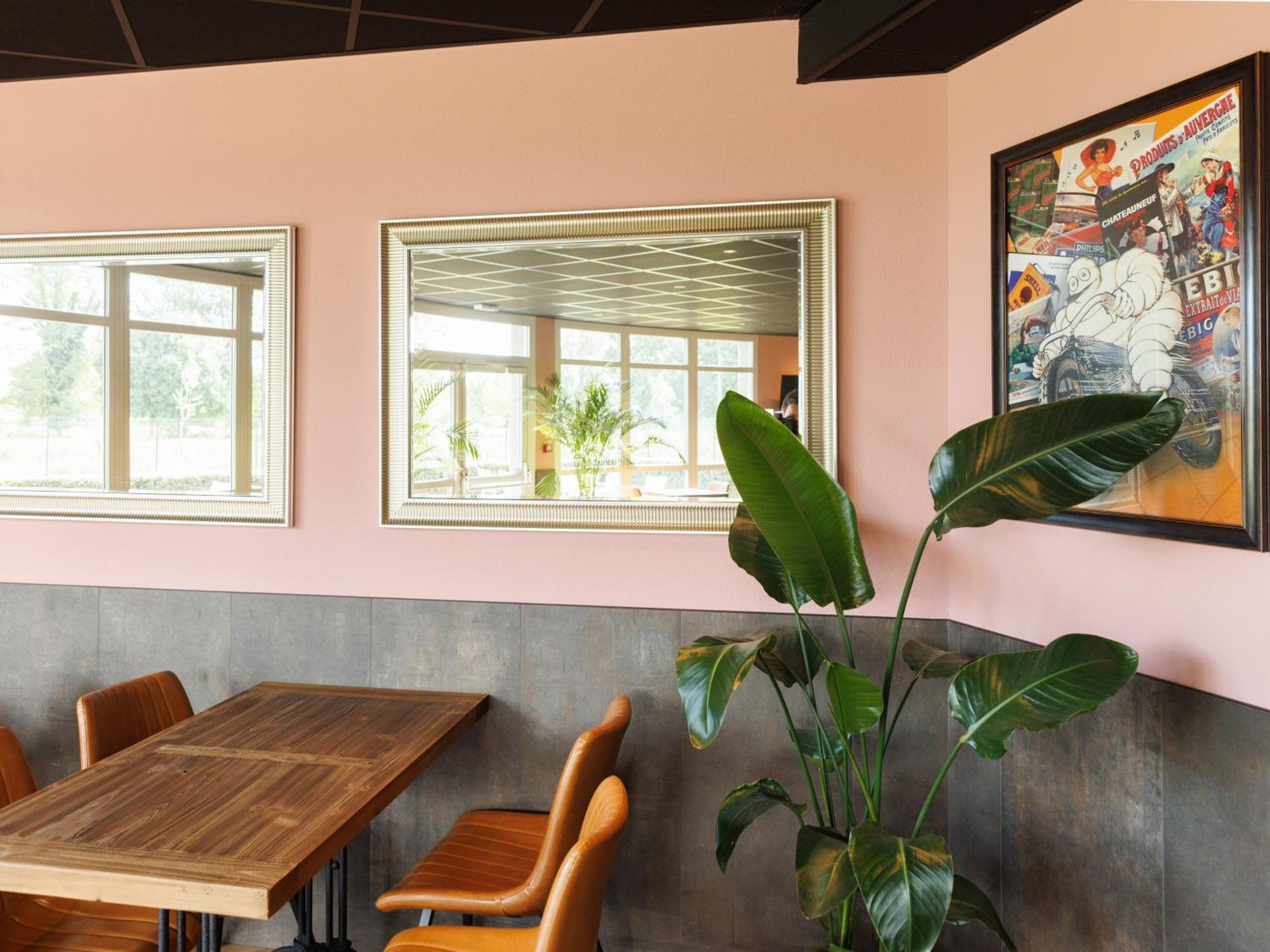 B&B Hotel Clermont-Ferrand Nord Riom Bagian luar foto